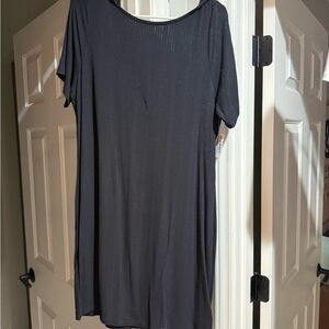 Old Navy Black Short Sleeve dress. XL. NWT